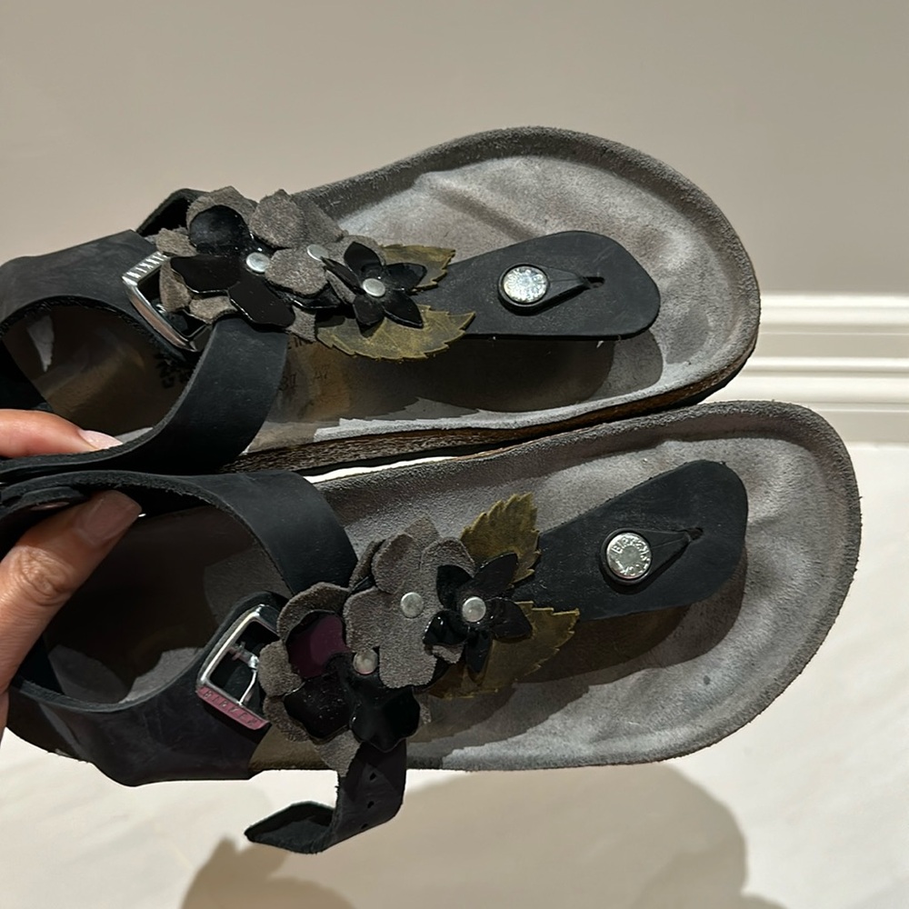Birkenstock Gizeh Flower Grey/Black flowers with Silver hardware Size 38
